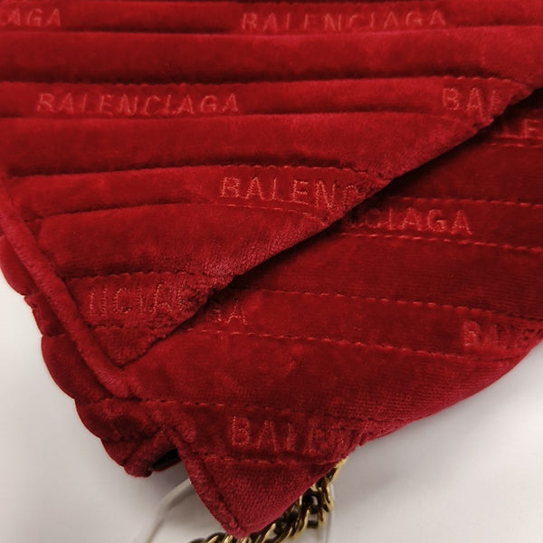 BB Velvet Red