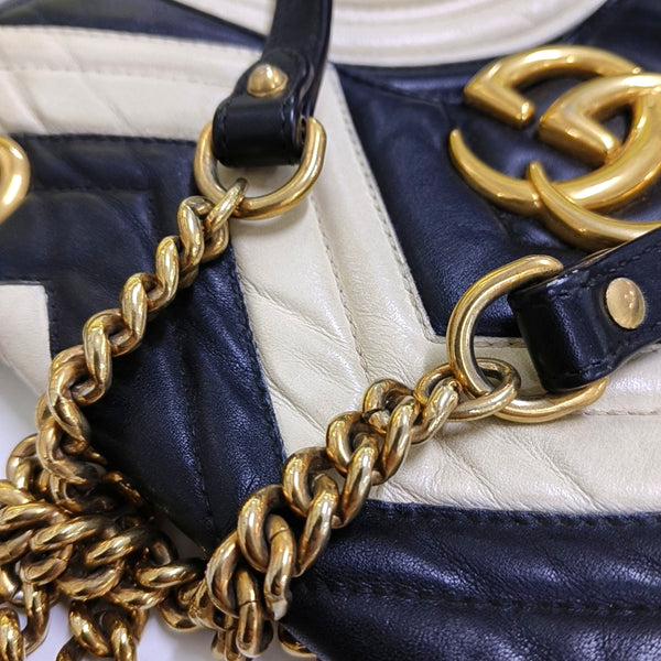 Authenticated pre-owned  GG Marmont Medium Quilted Calfskin Multicolor - Crossbody Bag at Looply