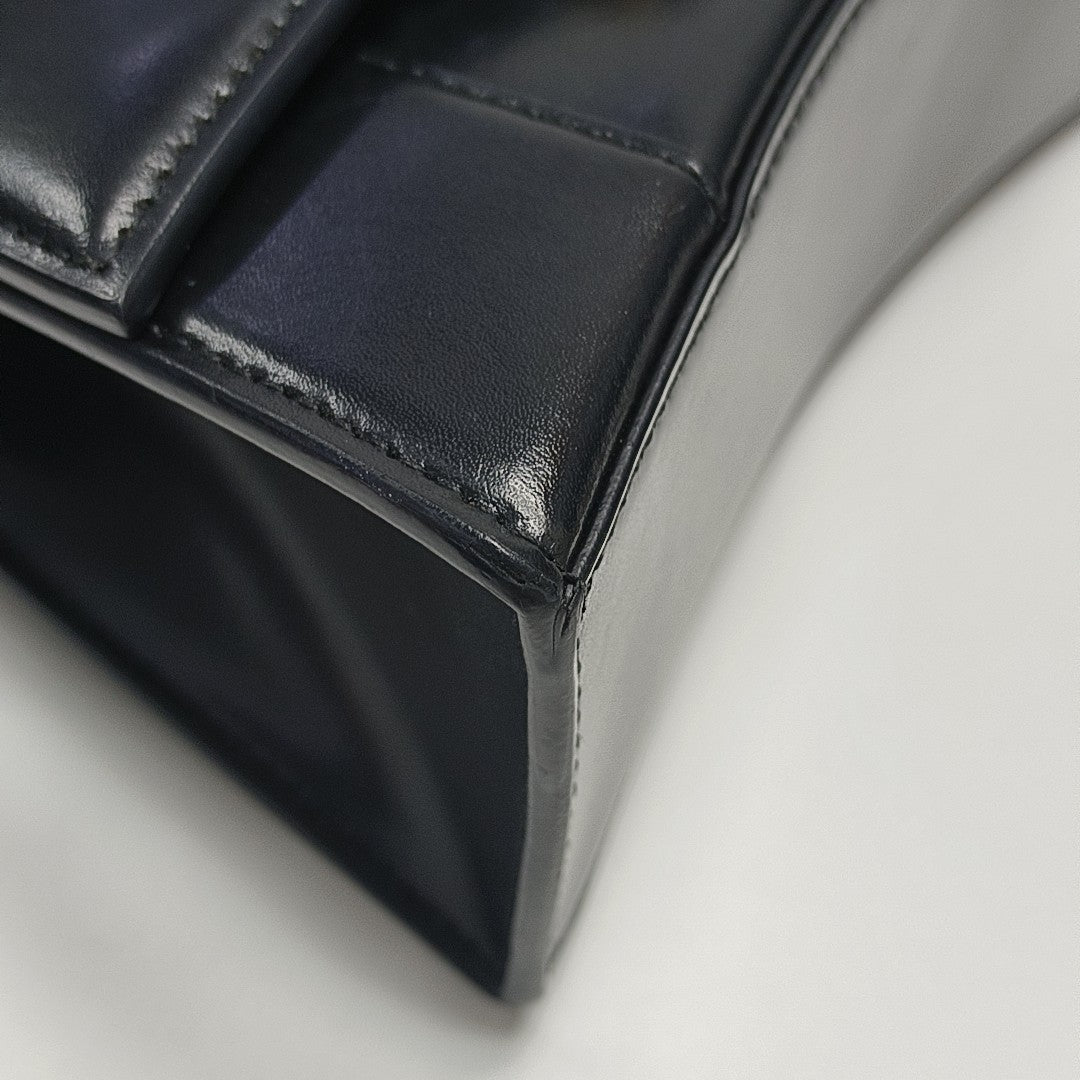 Hourglass XS Calfskin Black