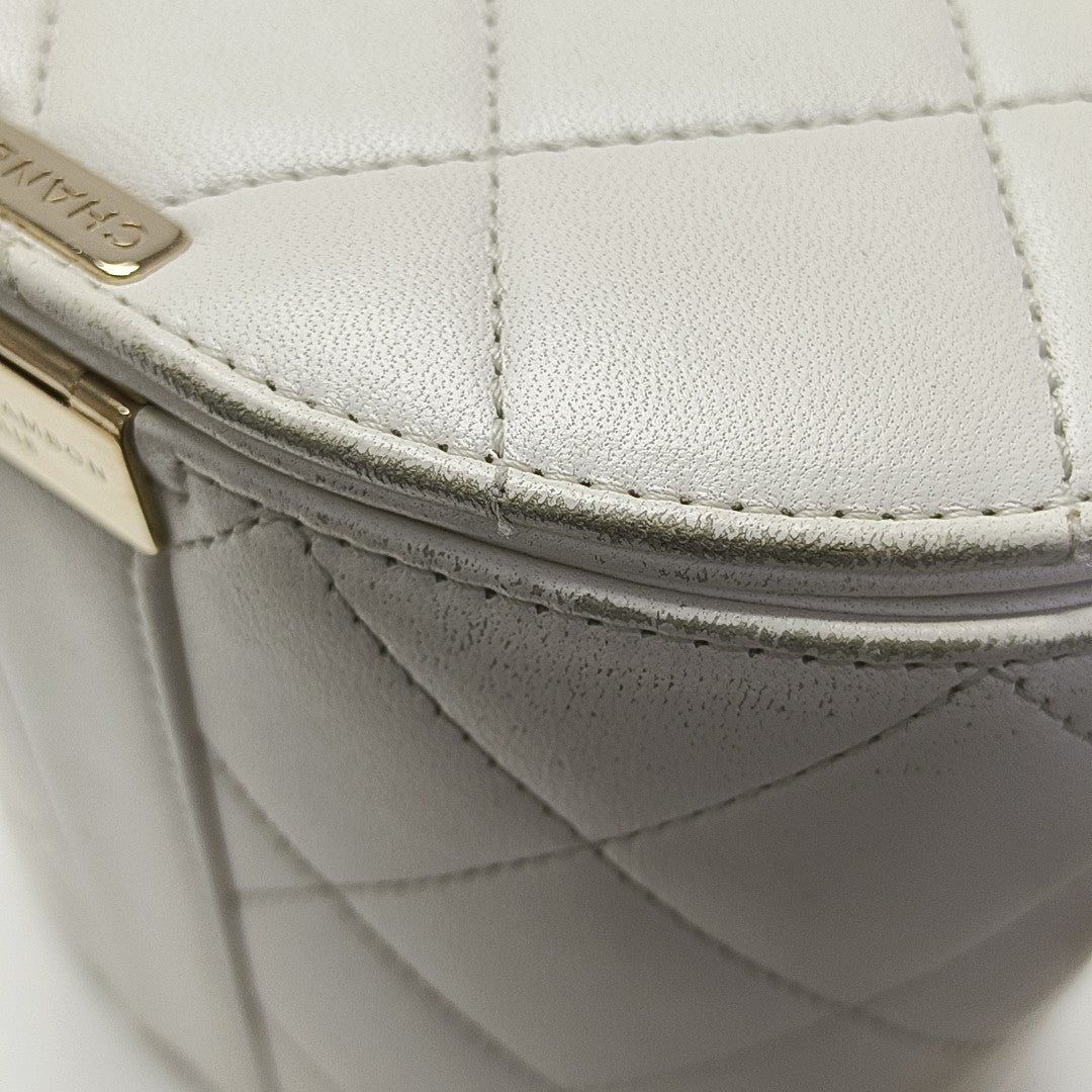 Round Vanity Quilted Lambskin White