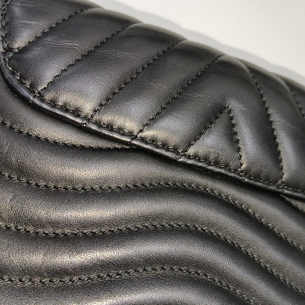 NEW WAVE Quilted Calfskin Black