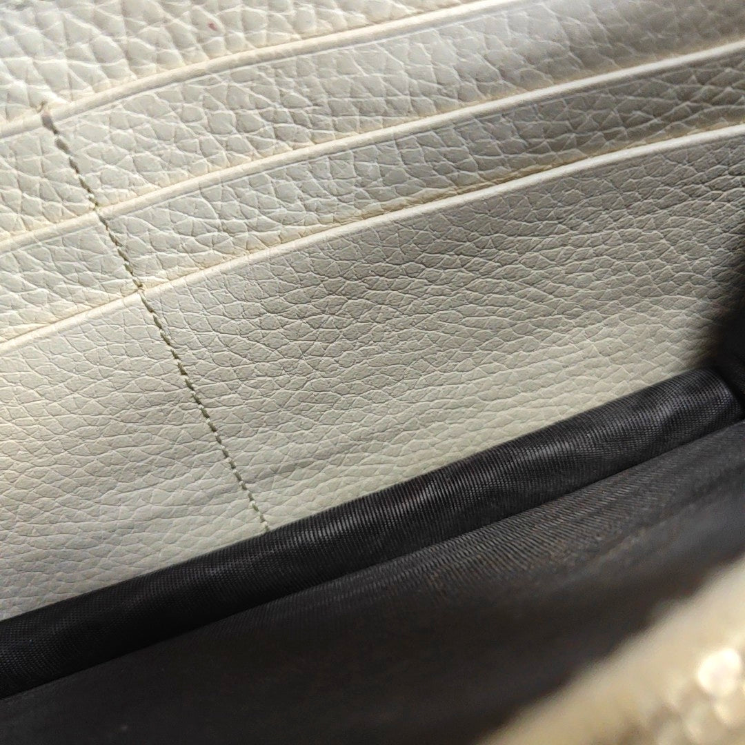 Authenticated pre-owned  Soho Calfskin Beige - Shoulder Bag at Looply