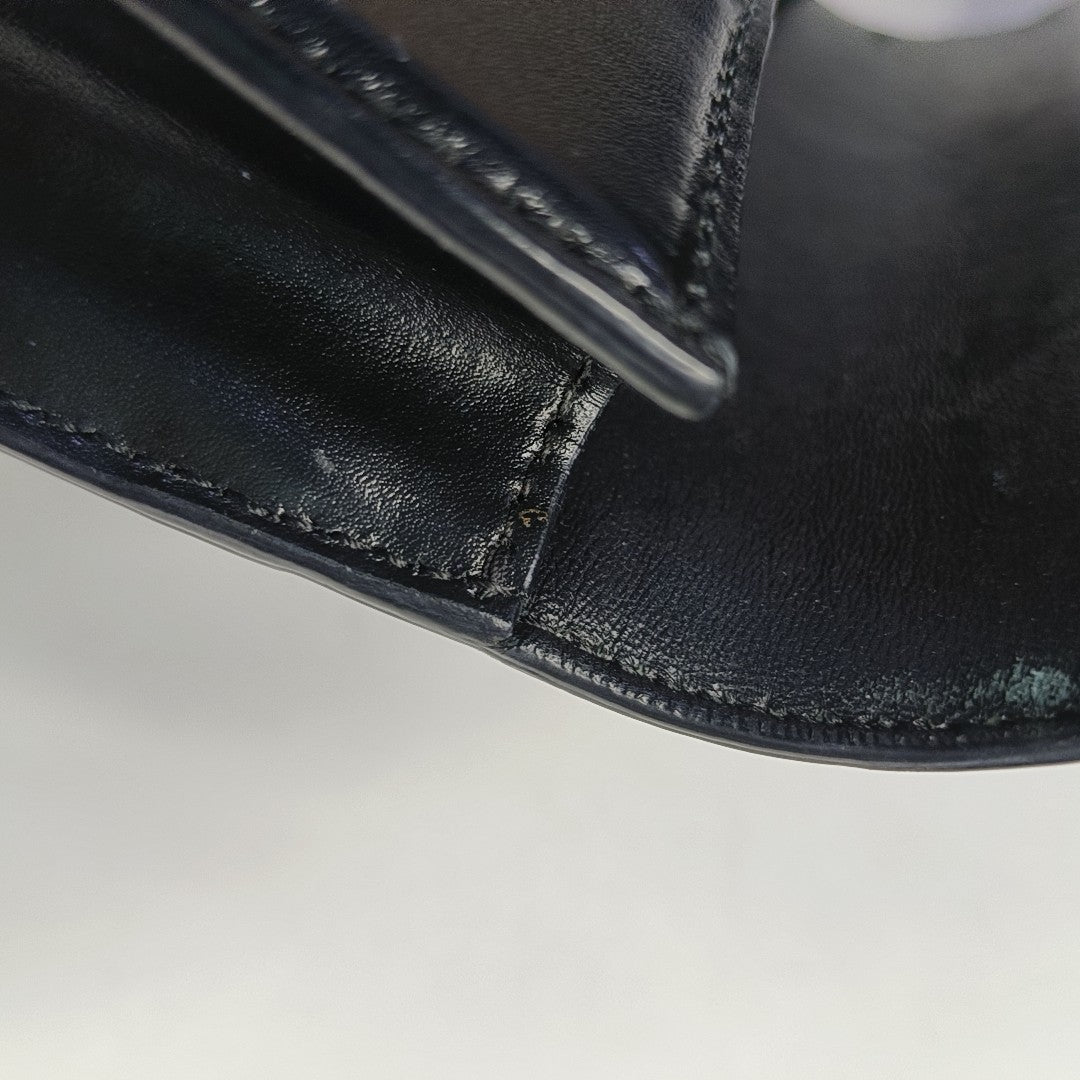 Hourglass Wallet On Chain Mini Calfskin Black