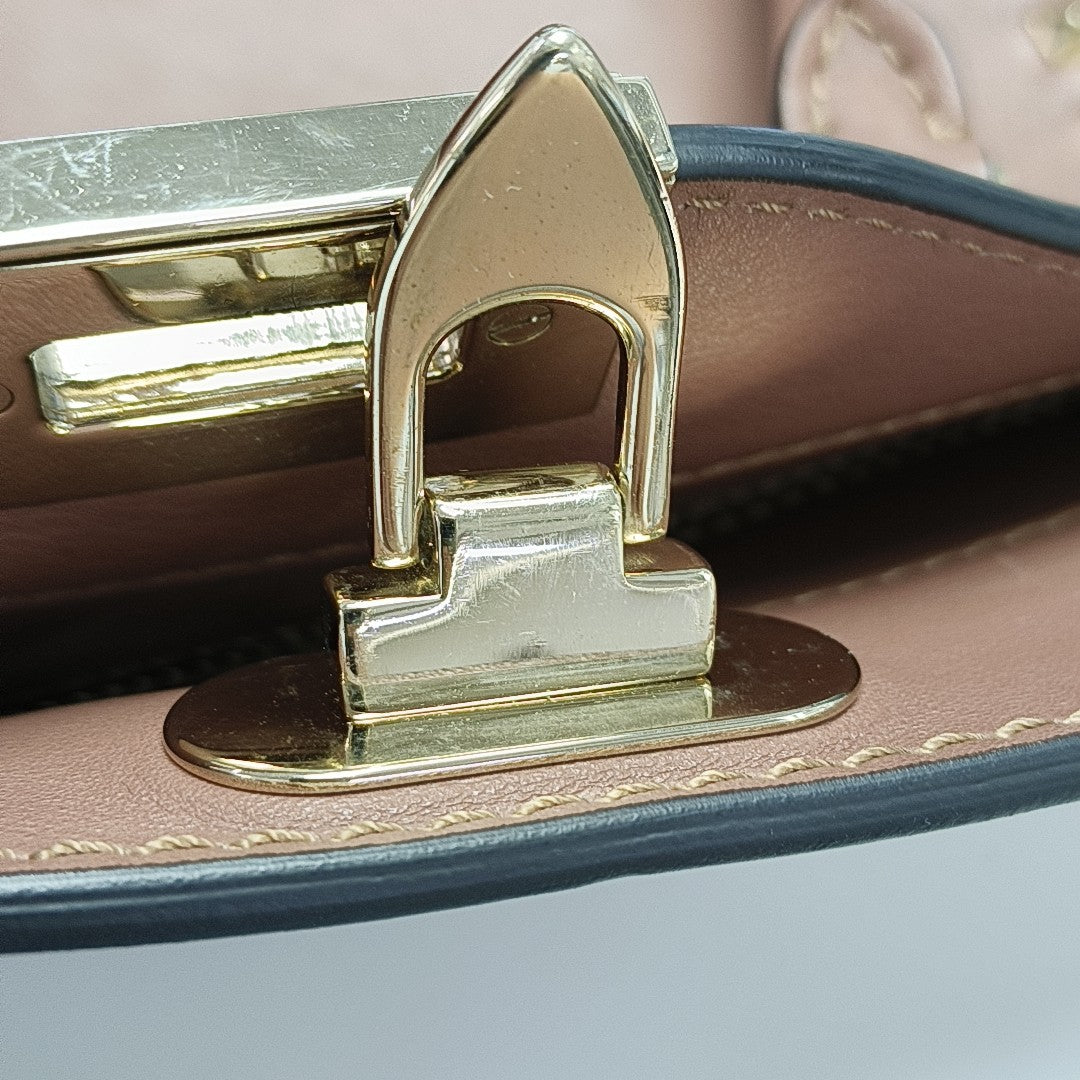 Rockstud Calfskin Beige