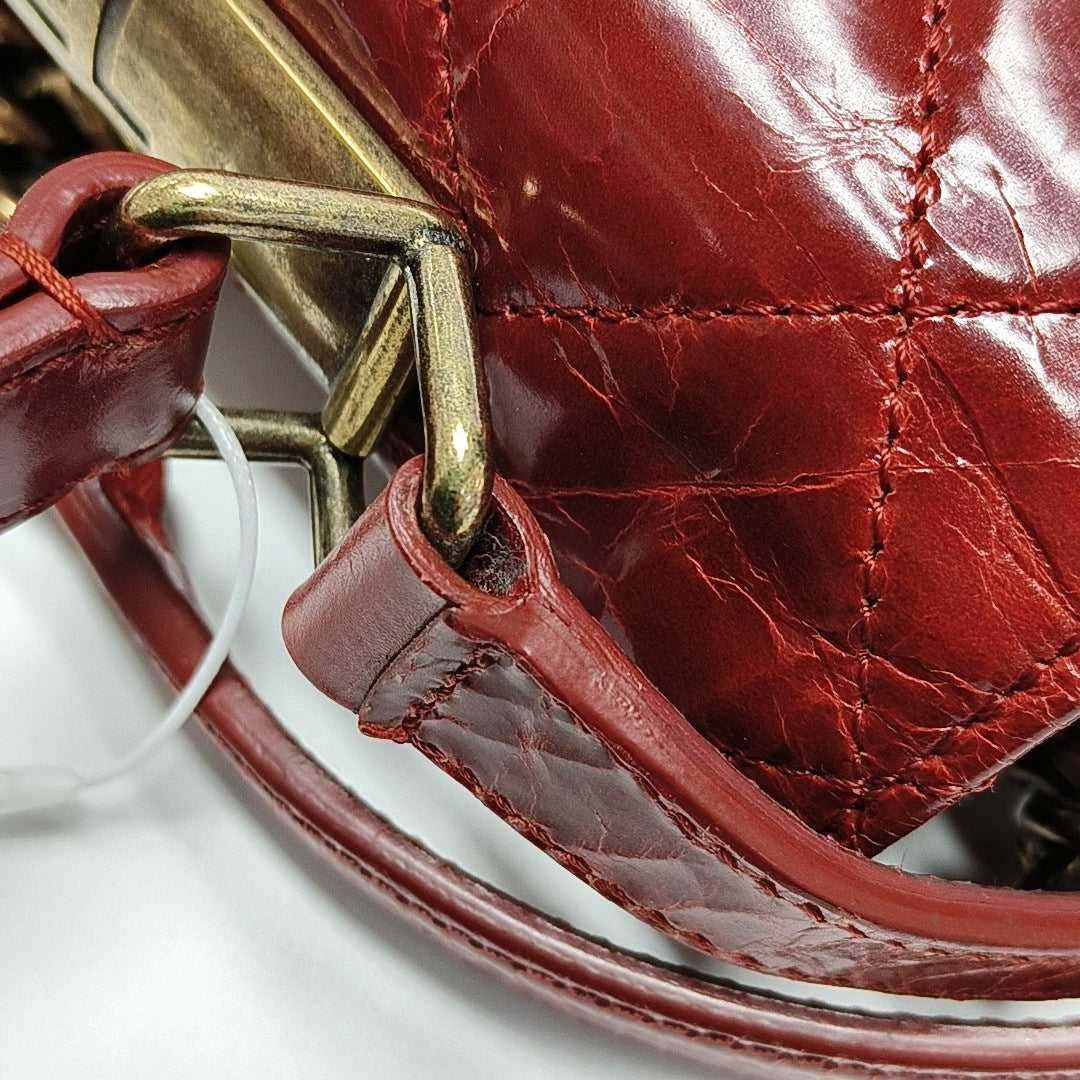 Authenticated pre-owned  2.55 Quilted Calfskin Red - Shoulder Bag at Looply