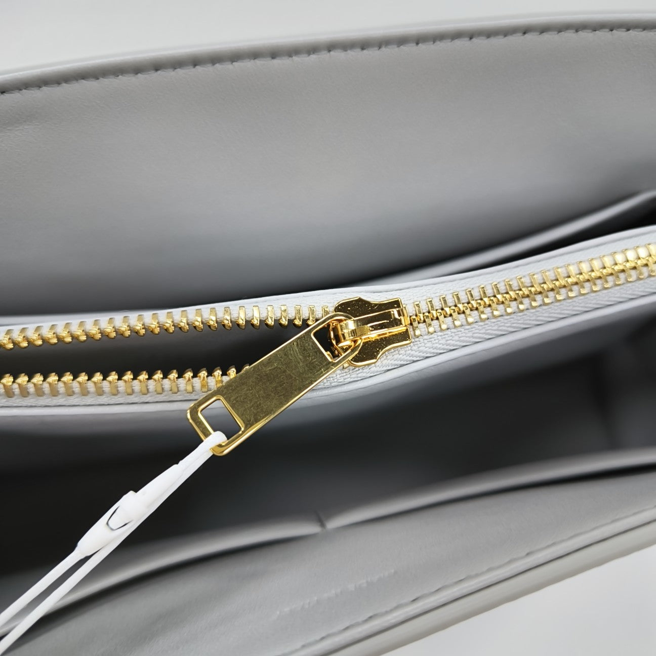 NINO Calfskin Gray