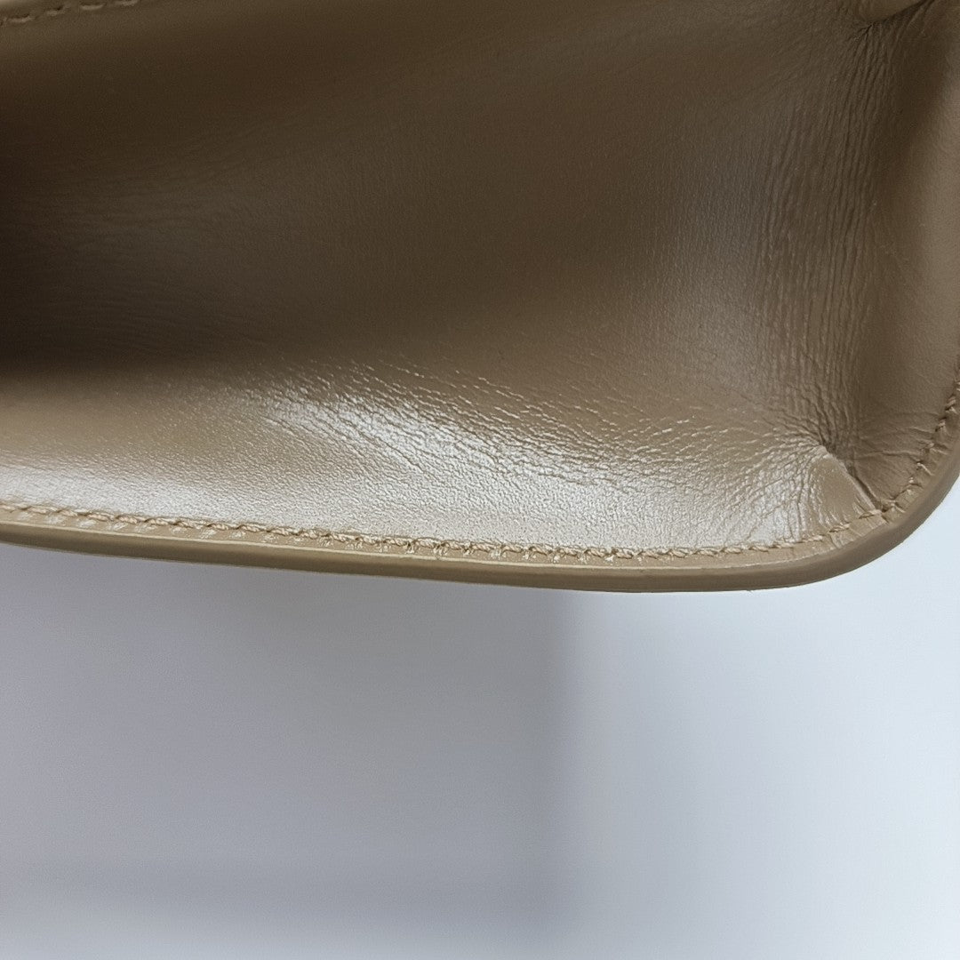 MANHATTAN Small Calfskin Beige