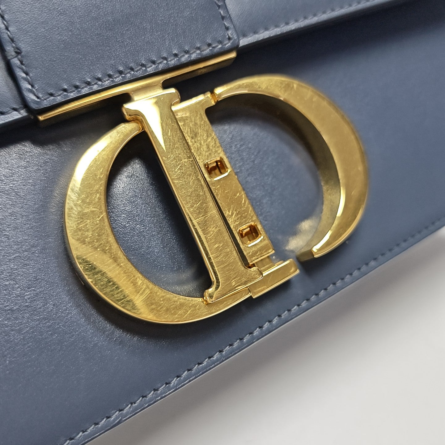 30 Montaigne Calfskin Blue