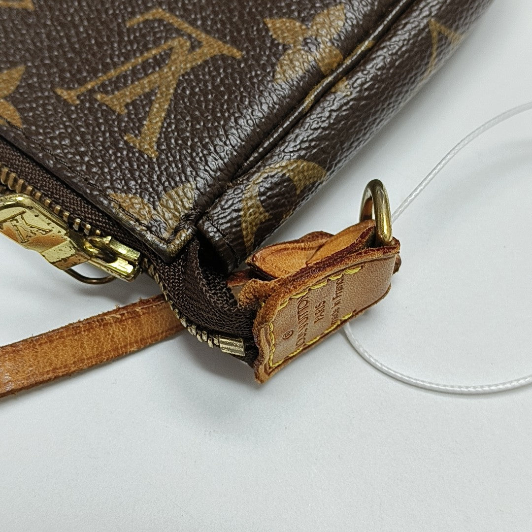 ACCESSOIRES Monogram Coated Canvas Brown