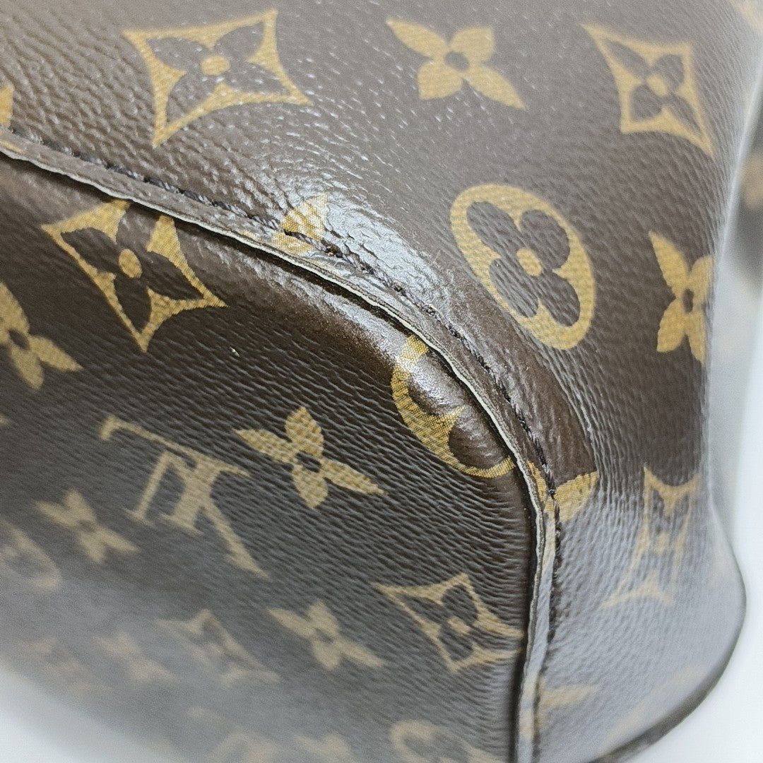 NÉONOÉ MM Monogram Coated Canvas Brown