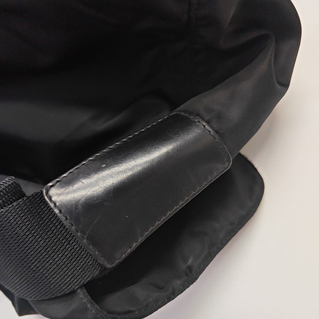 Vela Messenger Bag Nylon Black