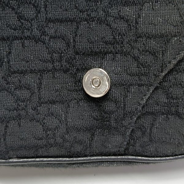 Saddle Medium Oblique Canvas Black