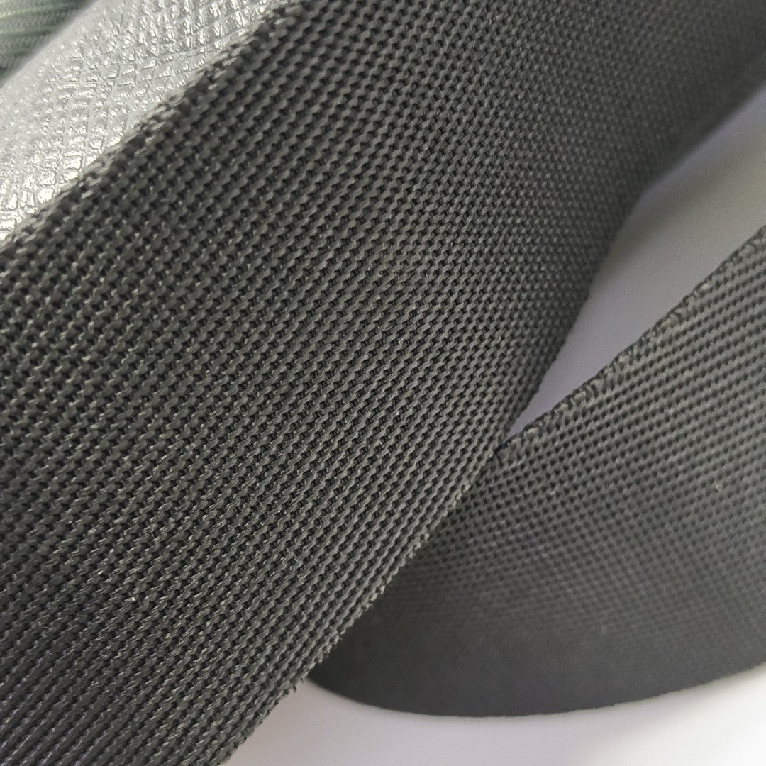 VIKTOR Calfskin Black