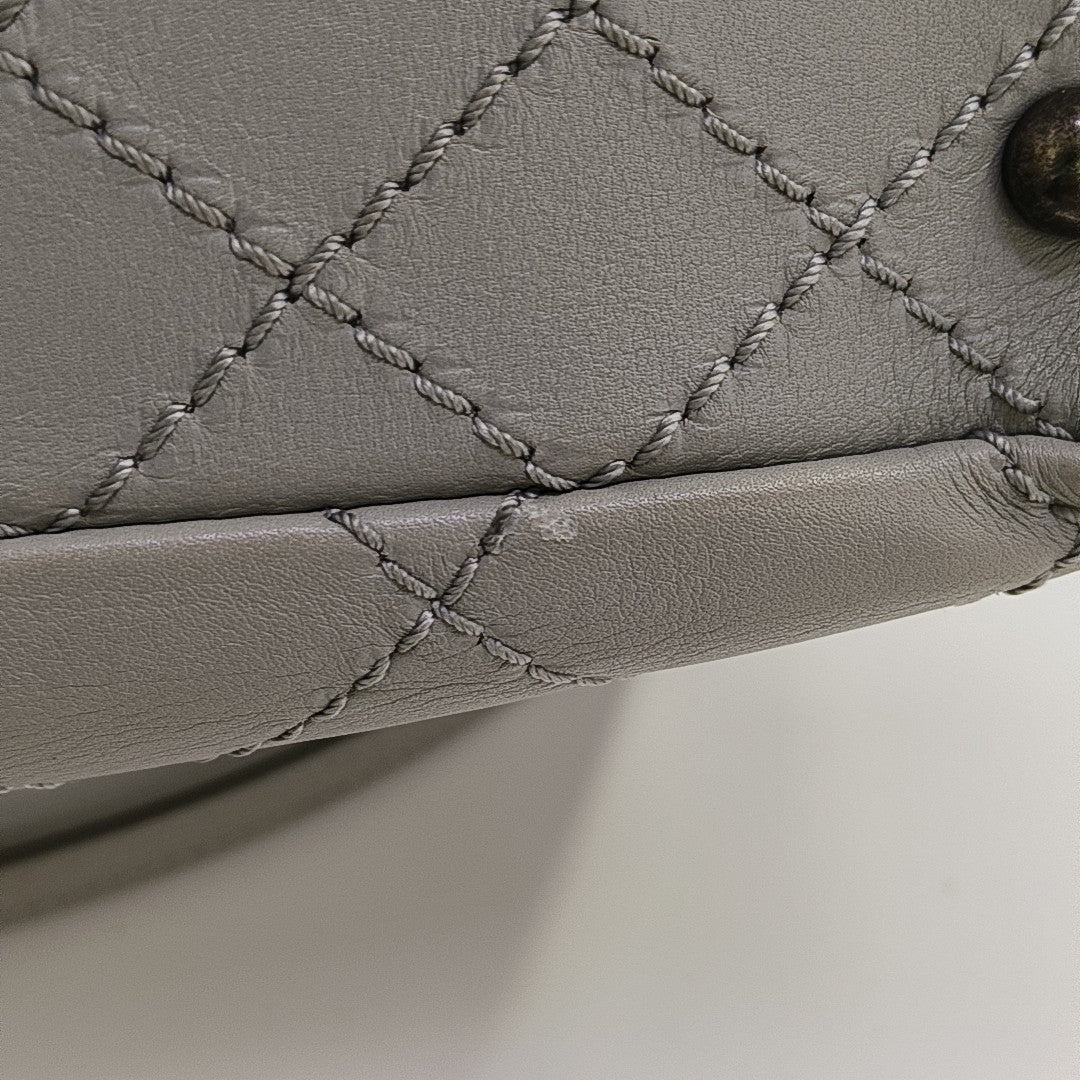 CC POCKET Quilted Calfskin Gray