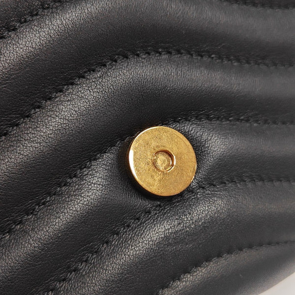 NEW WAVE PM Quilted Calfskin Black