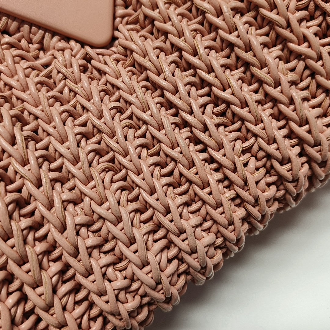 Point Lambskin Pink