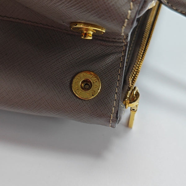 Galleria Large Saffiano Calfskin Gray