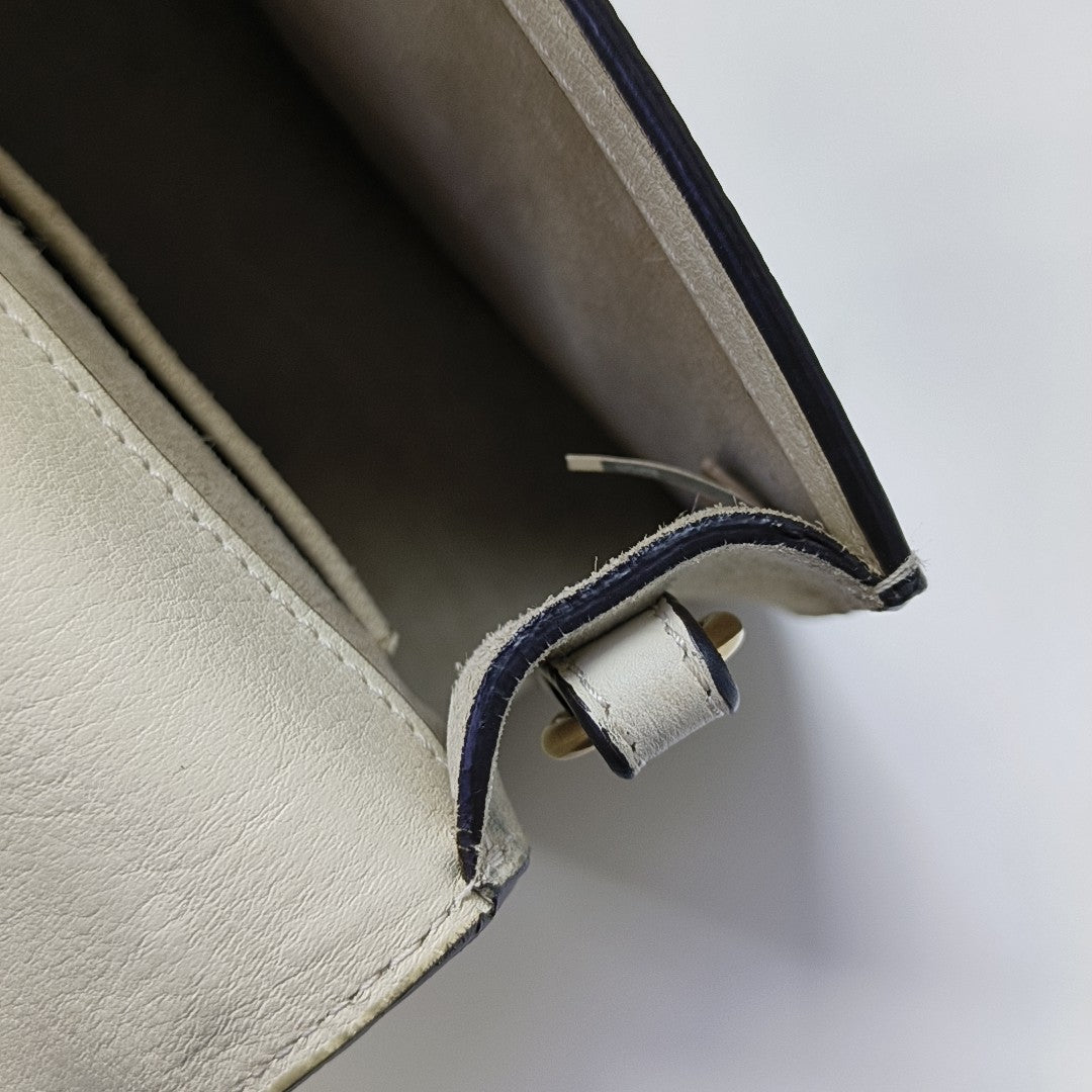 Nile Medium Calfskin White
