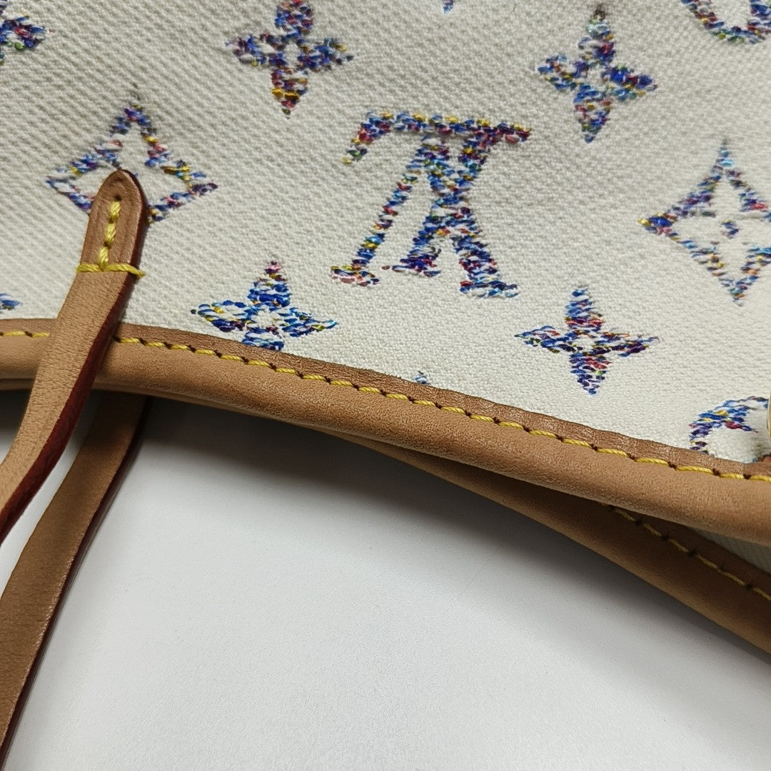 CARRYALL PM Monogram Canvas White