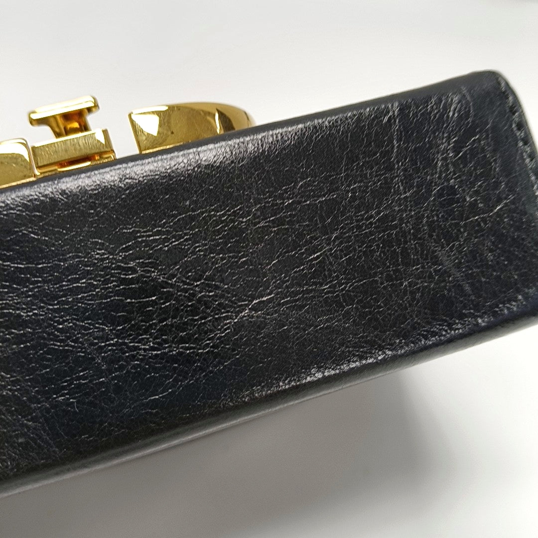 Authenticated pre-owned  30 Montaigne Calfskin Black - Shoulder Bag at Looply