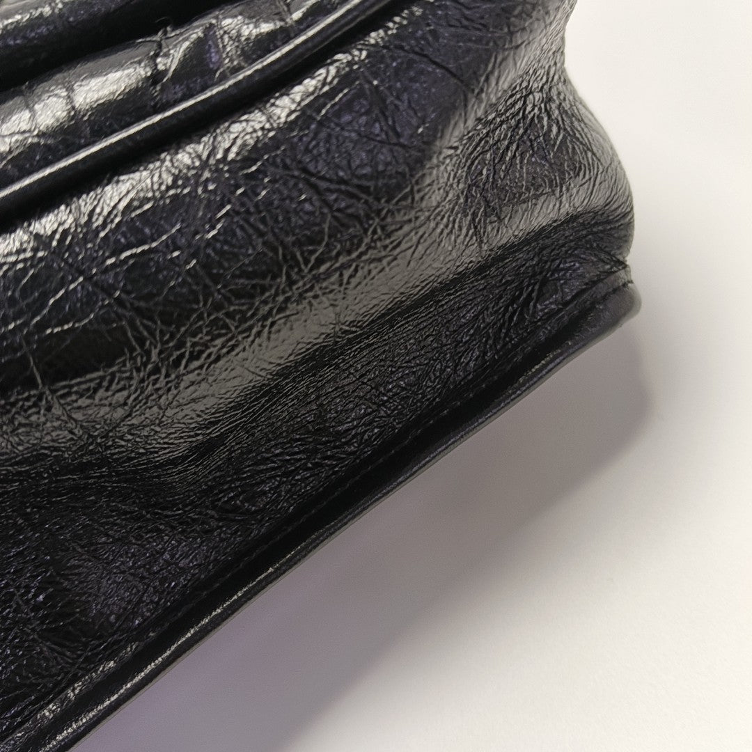 NIKI Large Chevron Calfskin Black