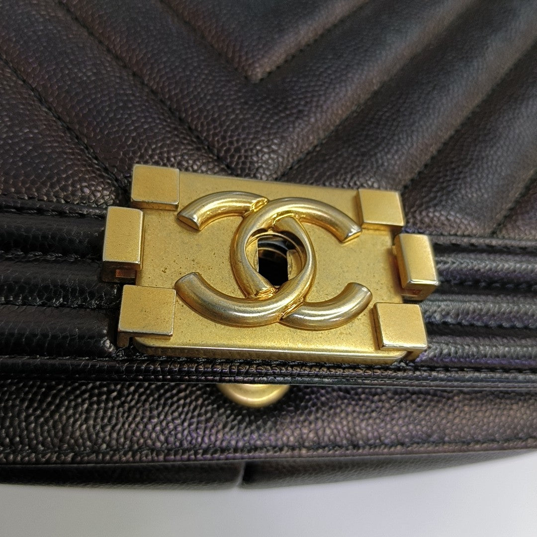 BOY CHANEL Medium Chevron Grained Calfskin Black