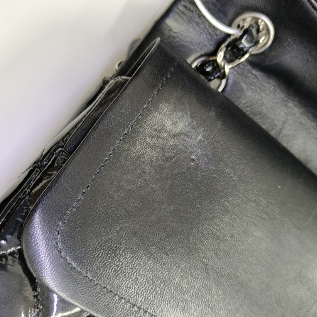 CLASSIC FLAP Jumbo Quilted Patent Leather Black