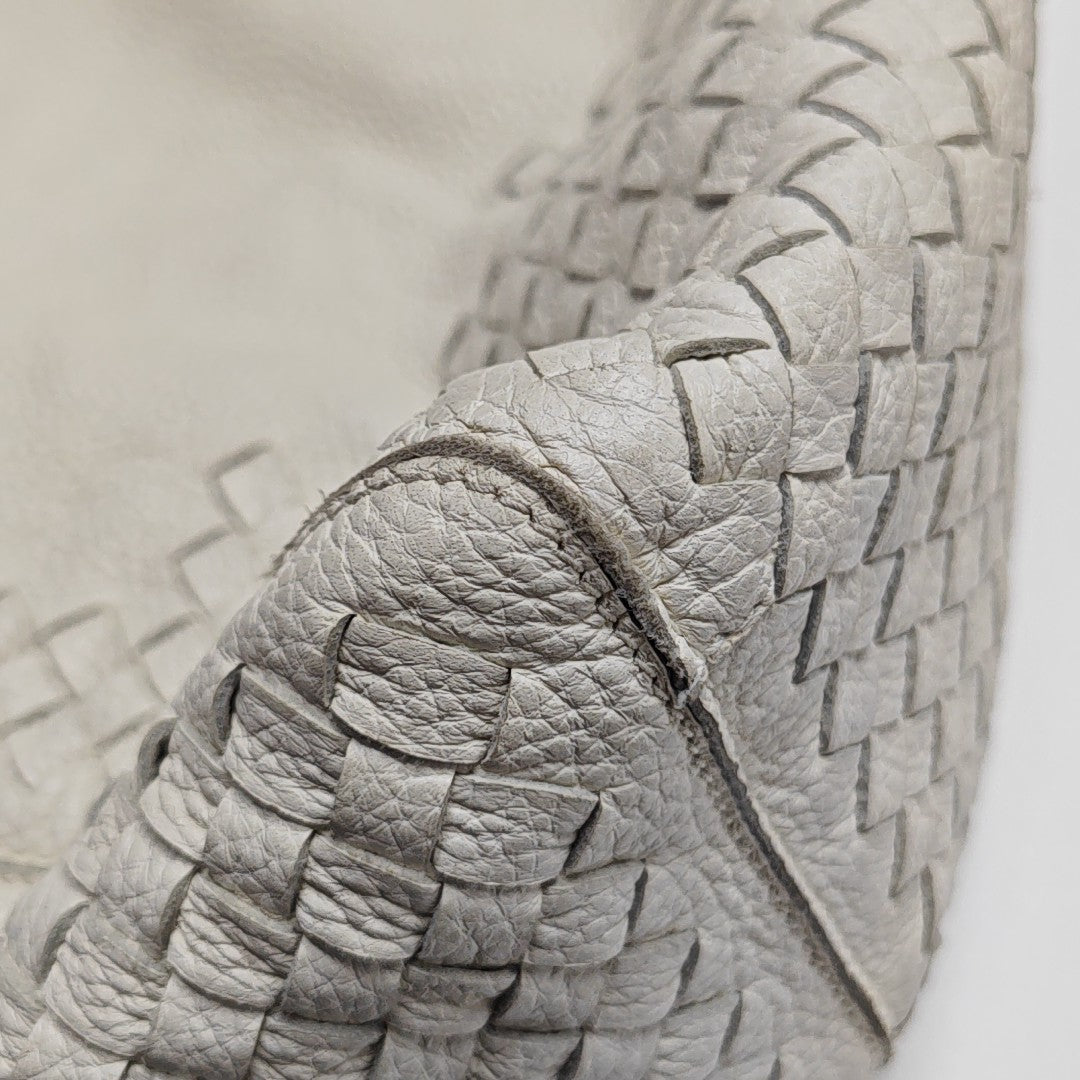 Classic Pillow Calfskin White