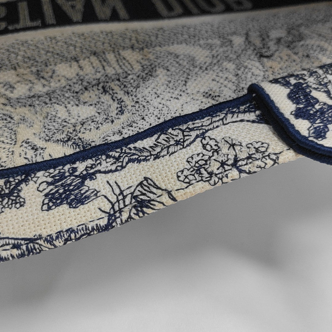 Book Tote Medium Canvas Blue