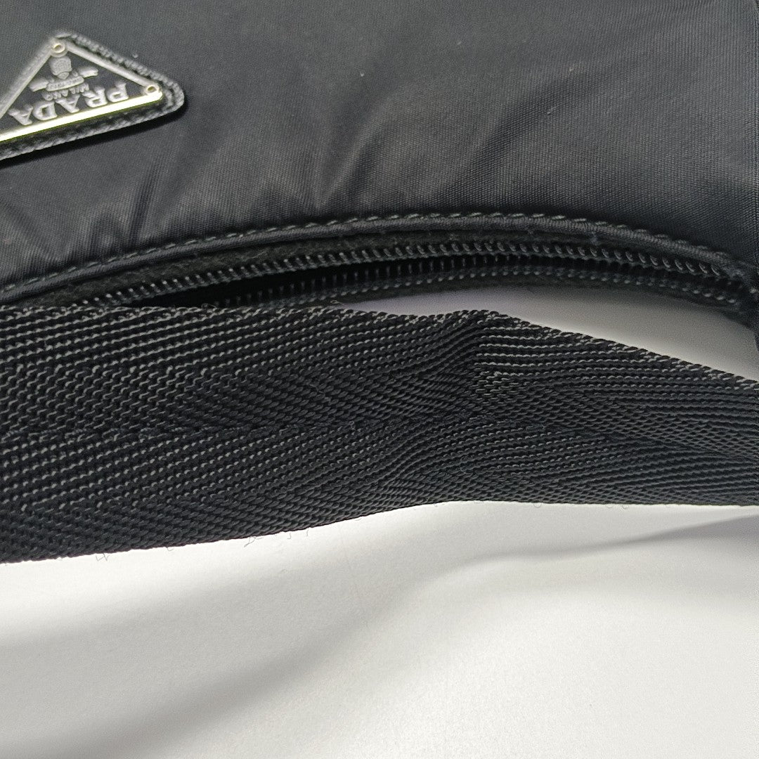 Re-Edition2000 Mini Nylon Black