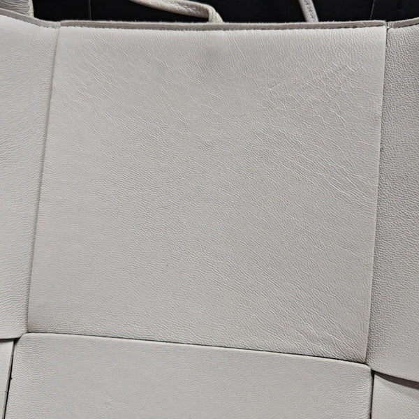 Arco Medium Calfskin White