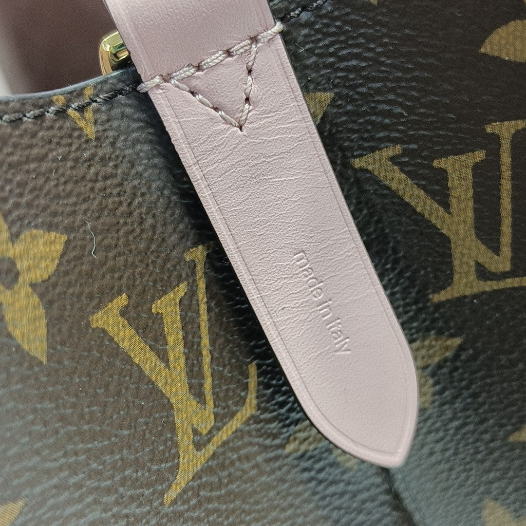 NÉONOÉ MM Monogram Coated Canvas Brown