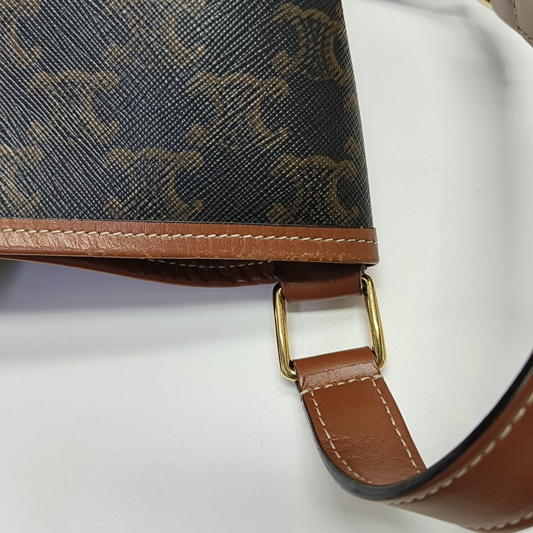 TRIOMPHE CANVAS Medium Coated Canvas Brown