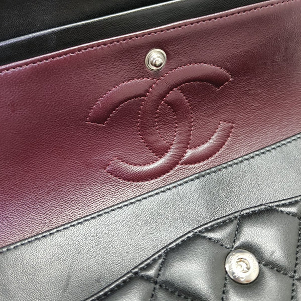 CLASSIC FLAP Medium Quilted Lambskin Black