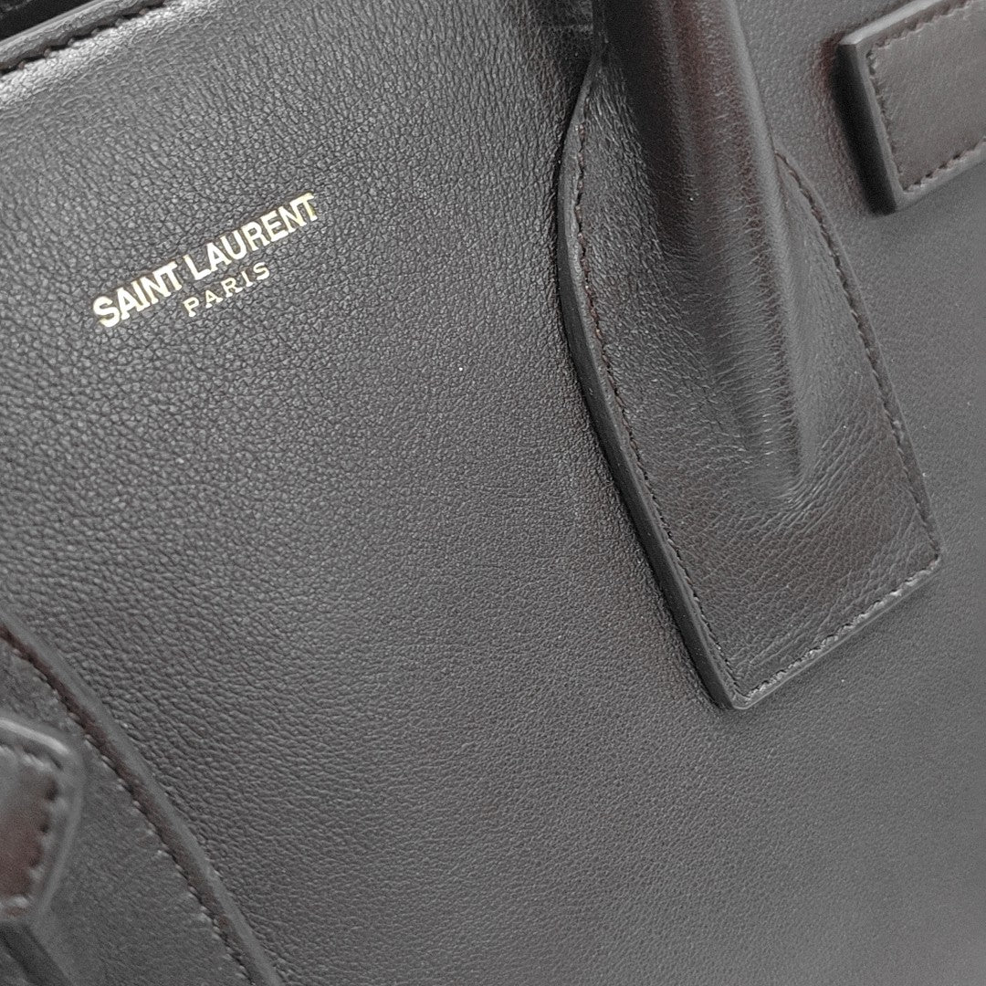 SAC DE JOUR Small Calfskin Red
