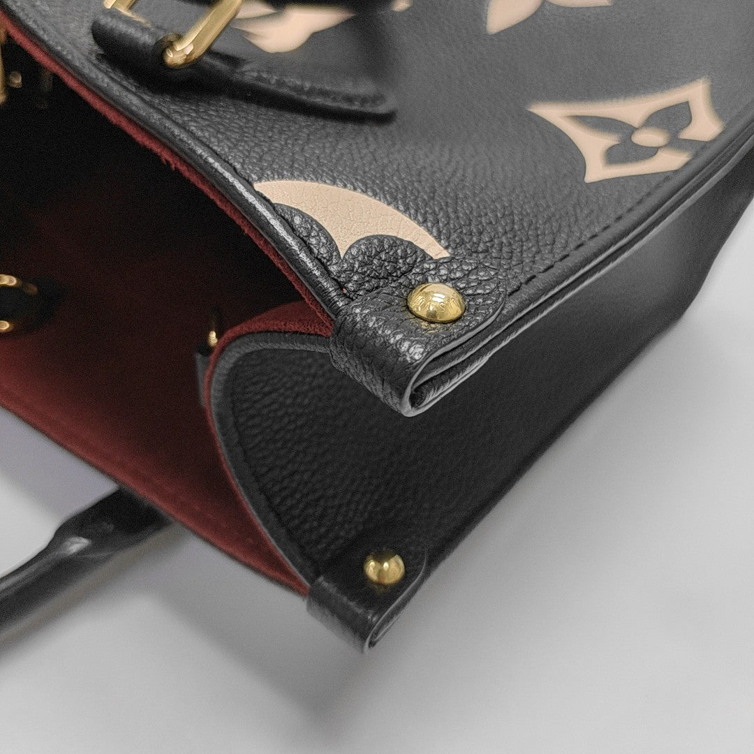 ONTHEGO PM Calfskin Black