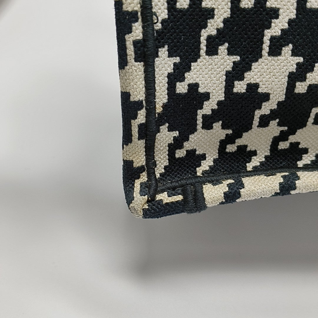 Bolso Tote Mediano de Tela Negro