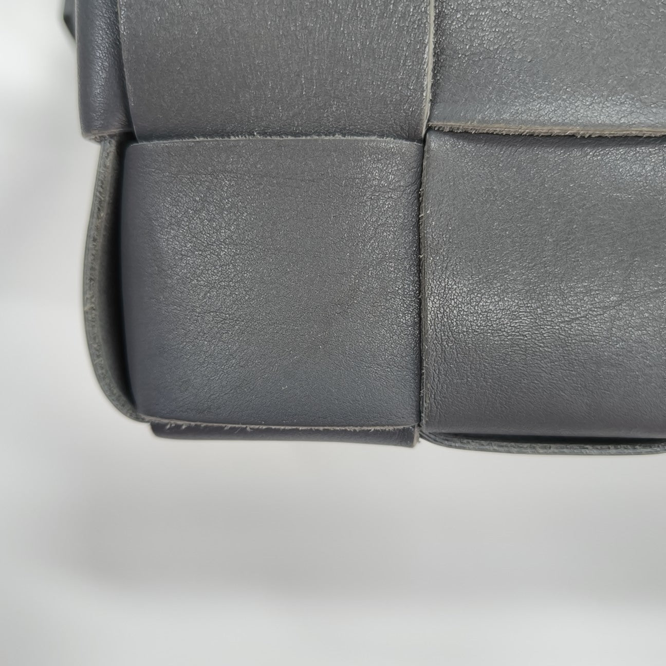 Brick Cassette Calfskin Gray