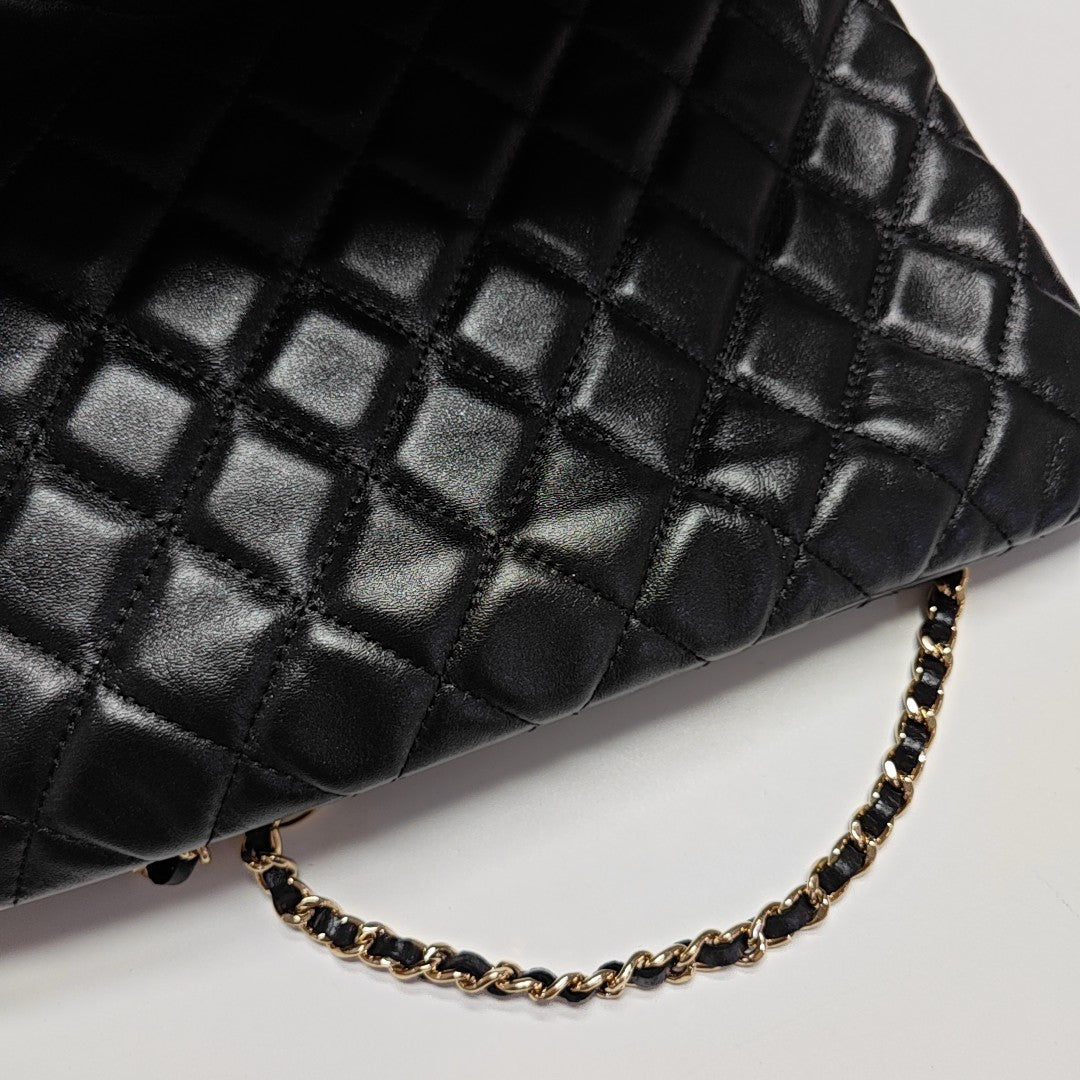Quilted Calfskin Shoulder Bag Black
