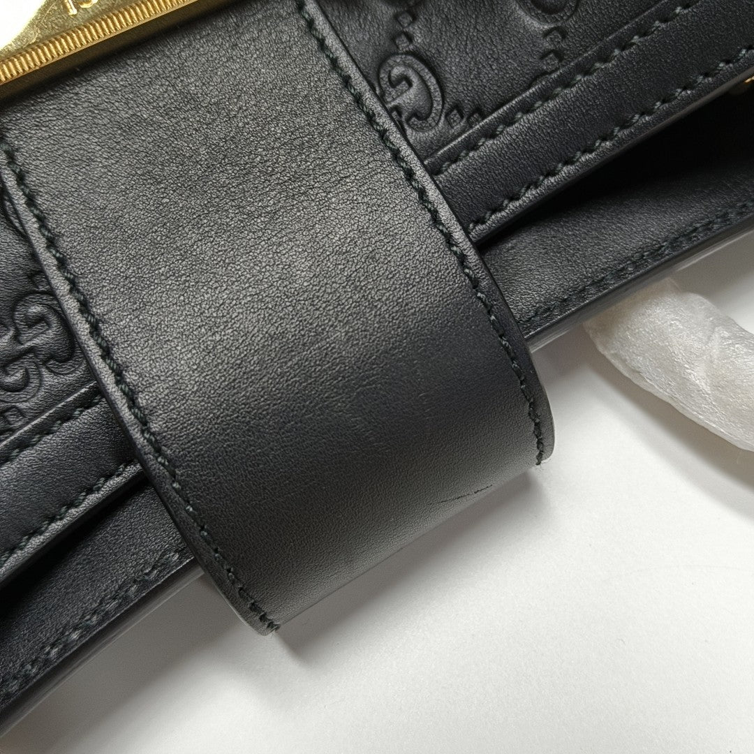 Padlock Medium Monogram Calfskin Black