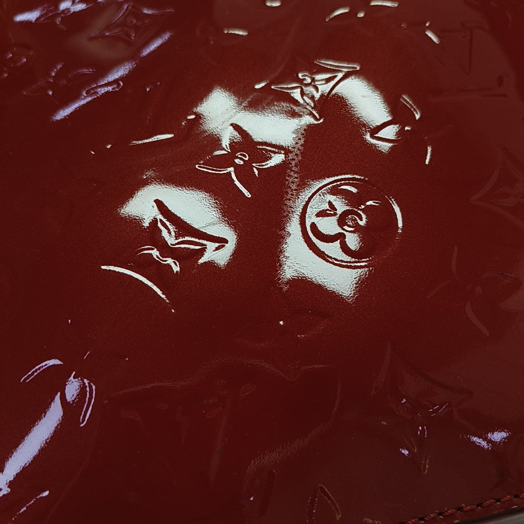MONTEBELLO MM Patent Leather Red