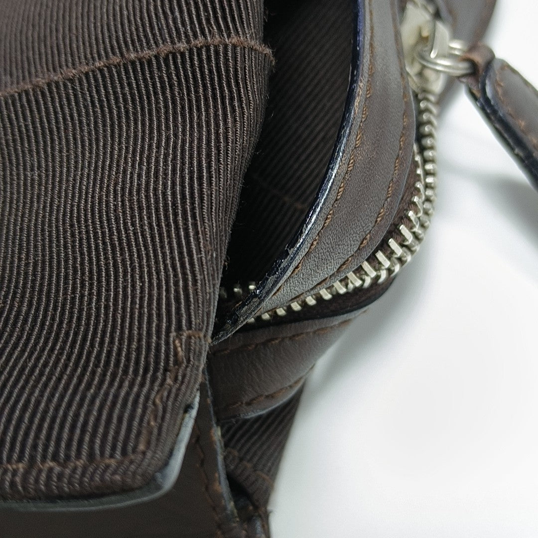 Layered Medium Canvas Brown
