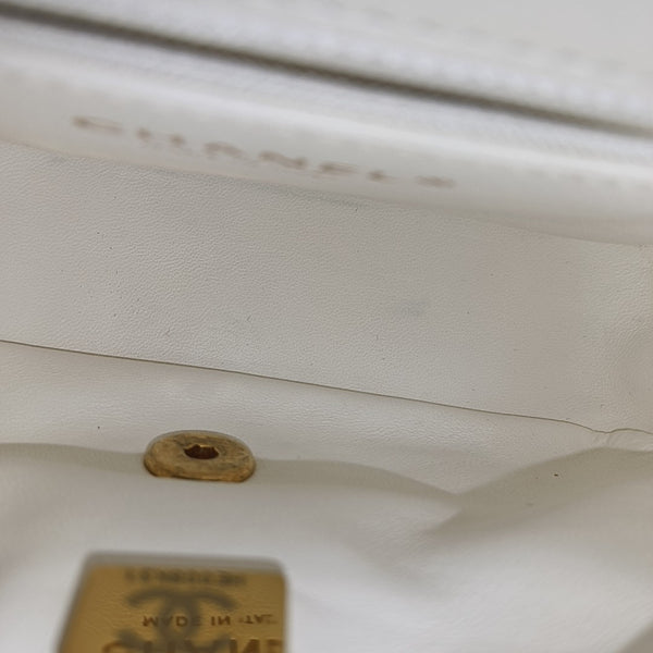 CLASSIC FLAP Small Quilted Grained Calfskin White