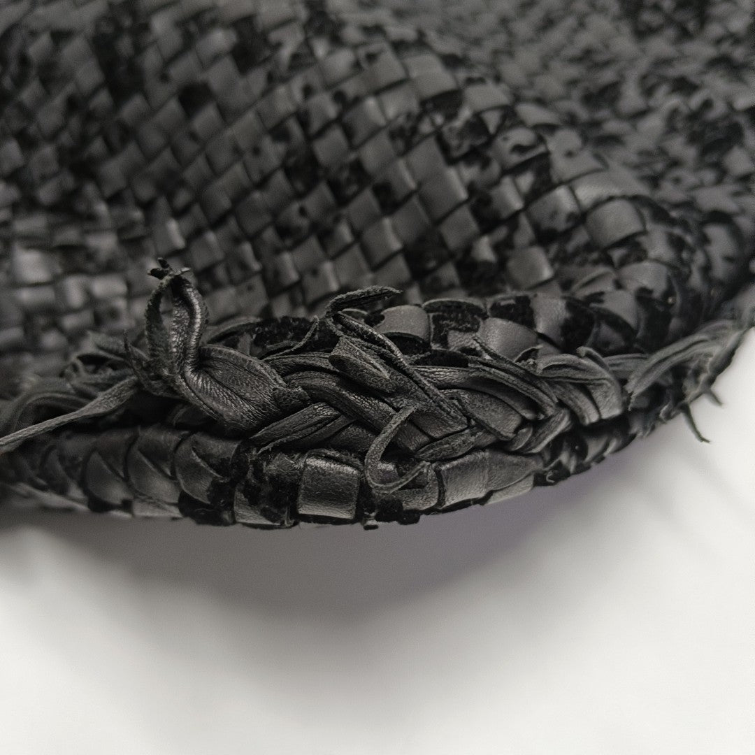 Veneta Lambskin Black