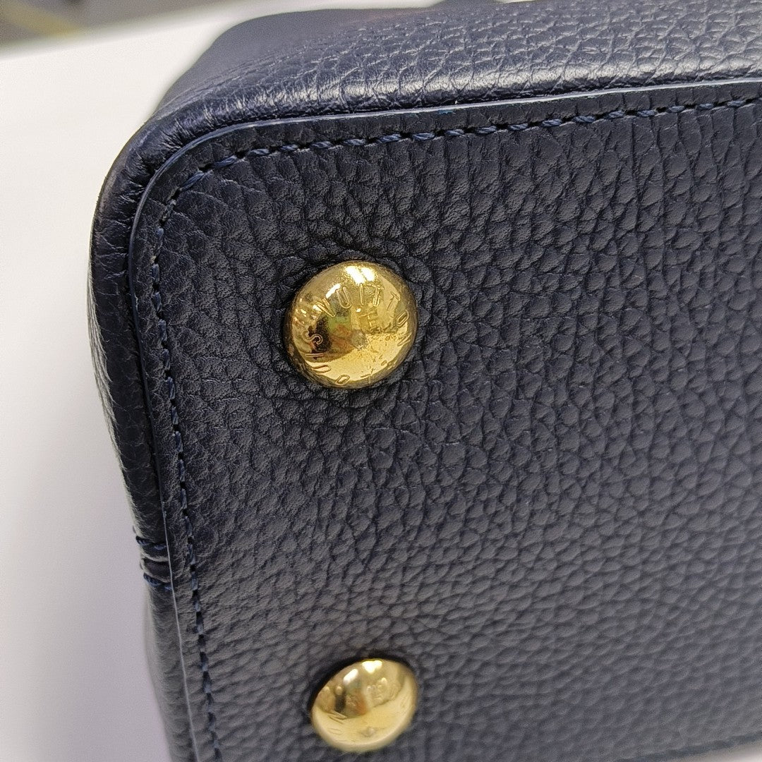 CAPUCINES MM Calfskin Blue