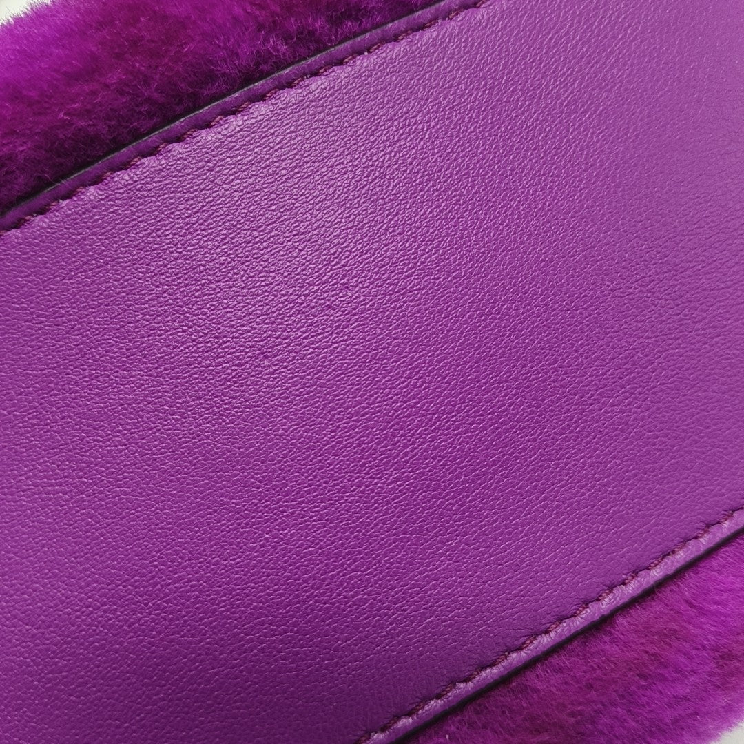 Peekaboo Mini Sheepskin Purple