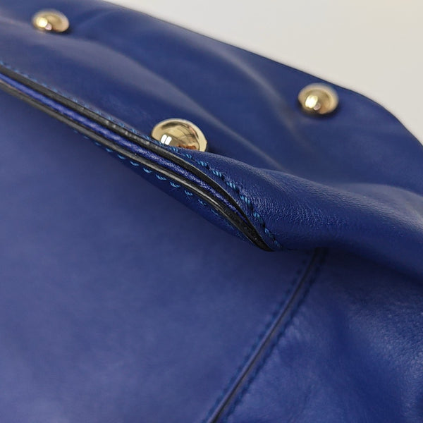 Piel de becerro Rockstud azul