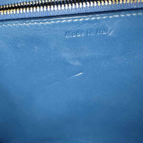 Authenticated pre-owned  CLASSIC BOX Lambskin Blue - Shoulder Bag at Looply