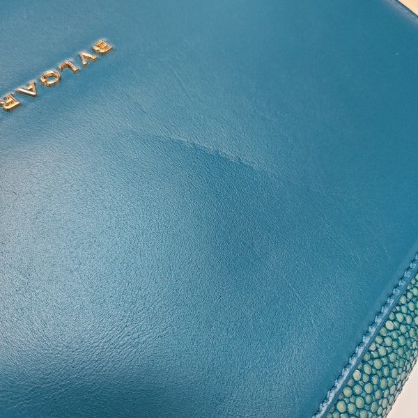 SERPENTI FOREVER Medium Stingray Leather Green