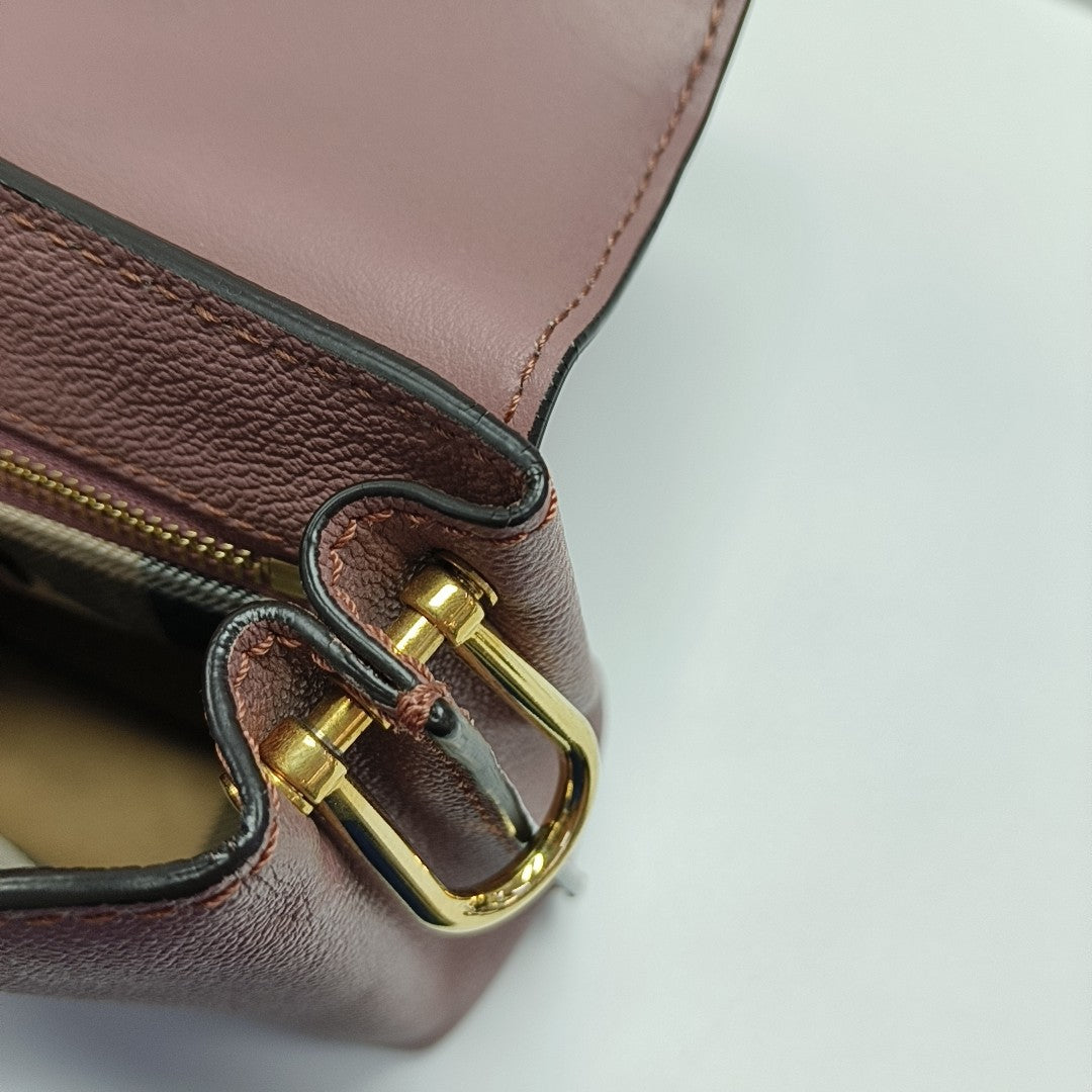 Buckle Calfskin Beige